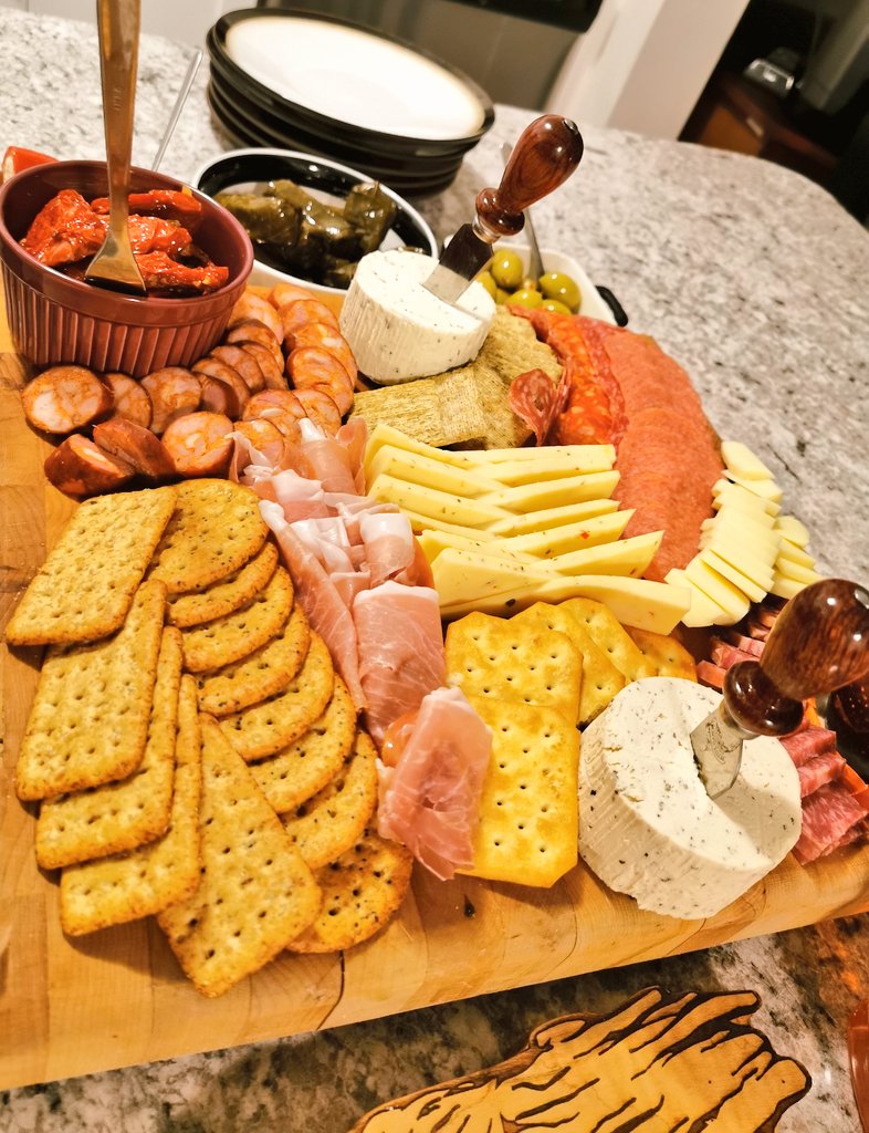 Selina’s Guide to Building A Charcuterie Board