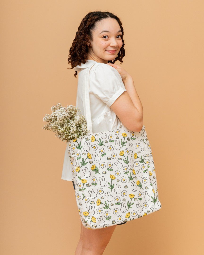 Miffy Meadow | Tote Bag - carmico