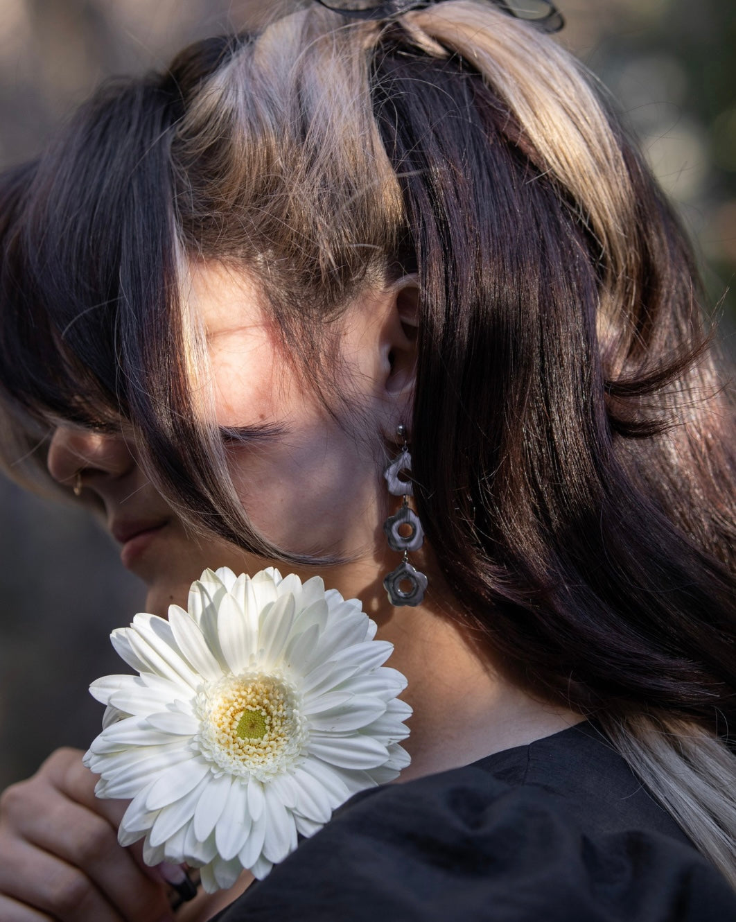 Daisy Dangle Earrings | Uniform