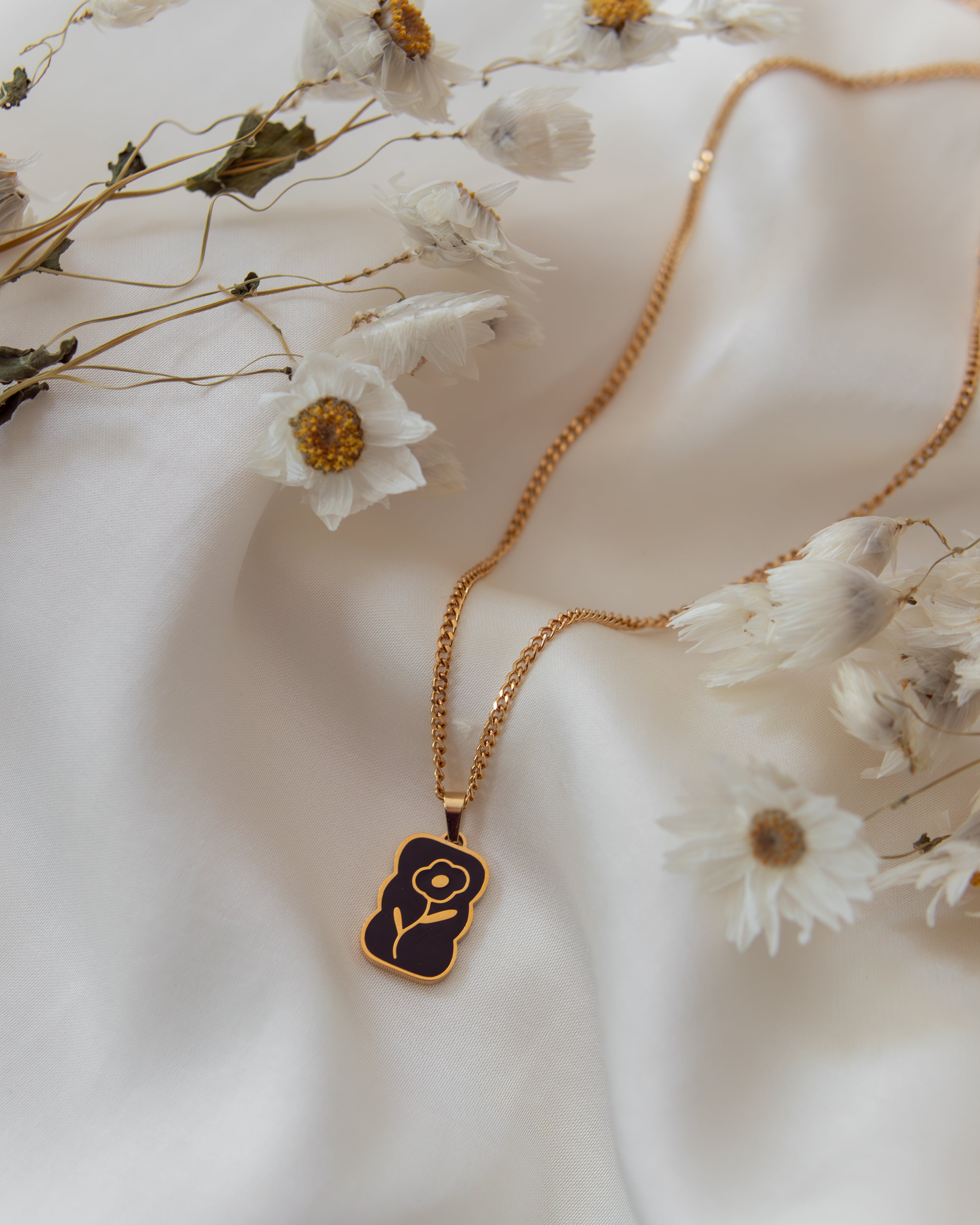 Daisy Enamel Pendant Necklace